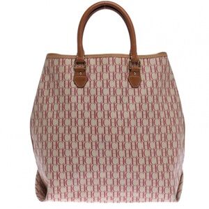 Carolina Herrera pink bag